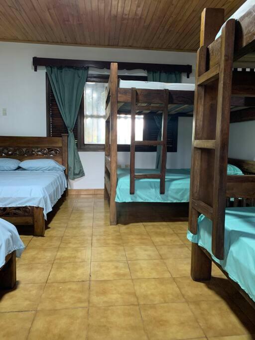 Villa Hermosa Y Tranquila Con Piscina *